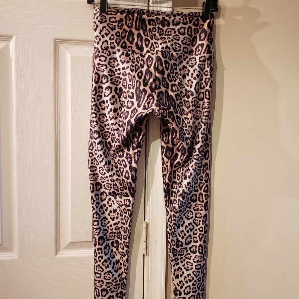 Onzie Mamba PythonHIGH RISE LEGGING - LEOPARD - Picture 9 of 12